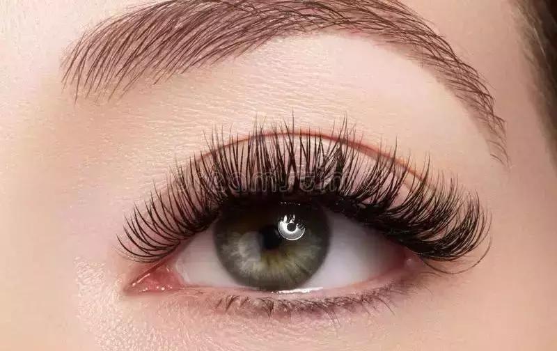 凡士林在脸上有副作用吗,凡士林能美容吗