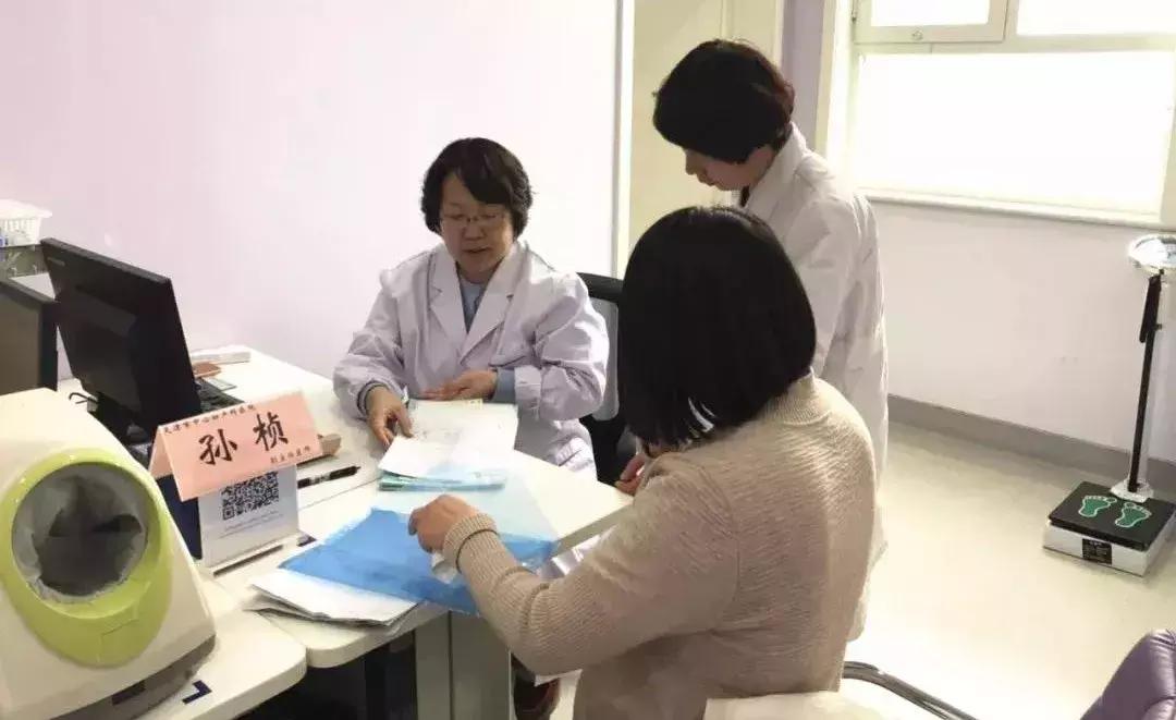 新春走基层除夕夜医院,新春走基层医院