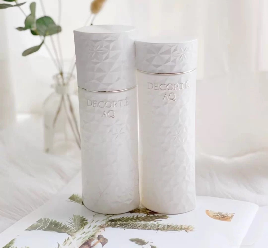 皮肤暗黄哪款美白护肤品效果好,美白护肤品适合什么季节用最好