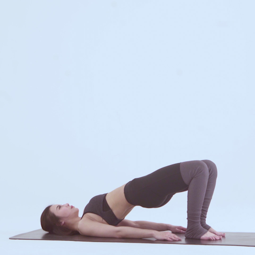 腰疼起来站都站不直？医生：3种锻炼方法让你的腰挺起来