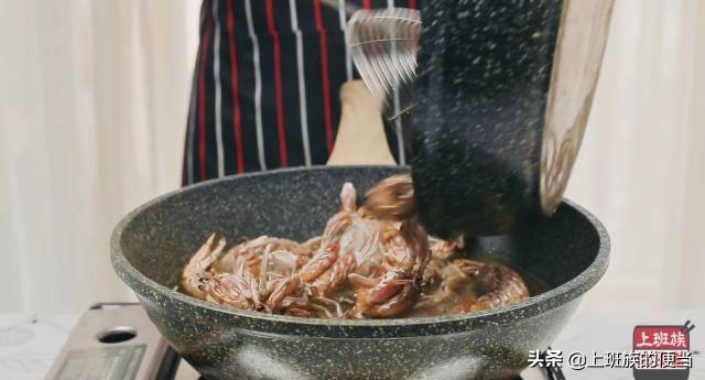 吃小龙虾这样吃才过瘾,没有什么比吃小龙虾更加美味