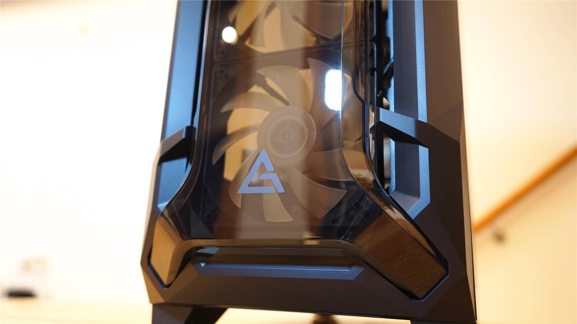 安钛克机箱标配风扇够用吗,安钛克静音机箱哪款最好