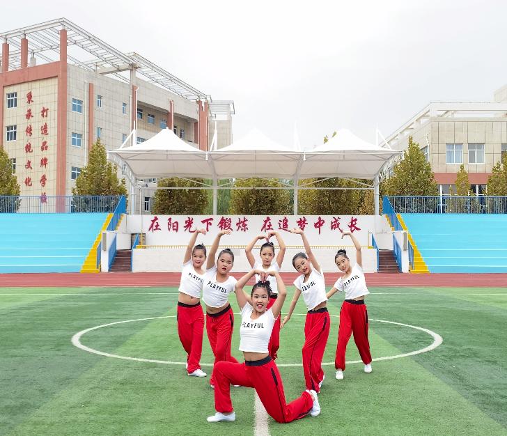 满怀豪情迎接新的一年到来,满怀激情迎接新学期视频