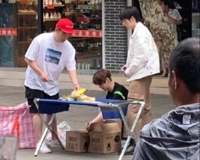 关晓彤热舞惊艳众人,关晓彤热舞春晚