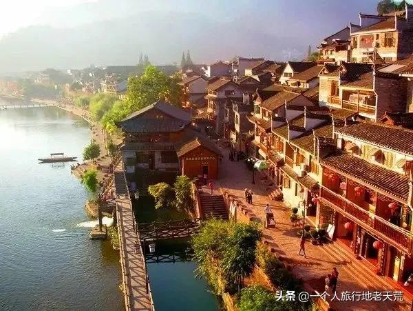 我喜欢古镇,我喜欢古镇的安逸和宁静