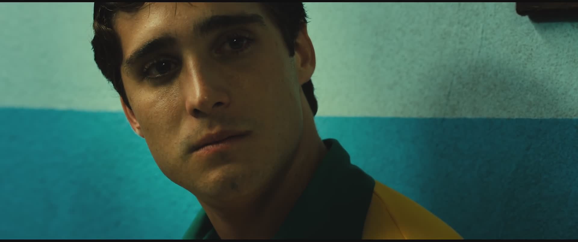 从贫民窟逆袭足球队,从贫民窟到足坛璀璨的巨星