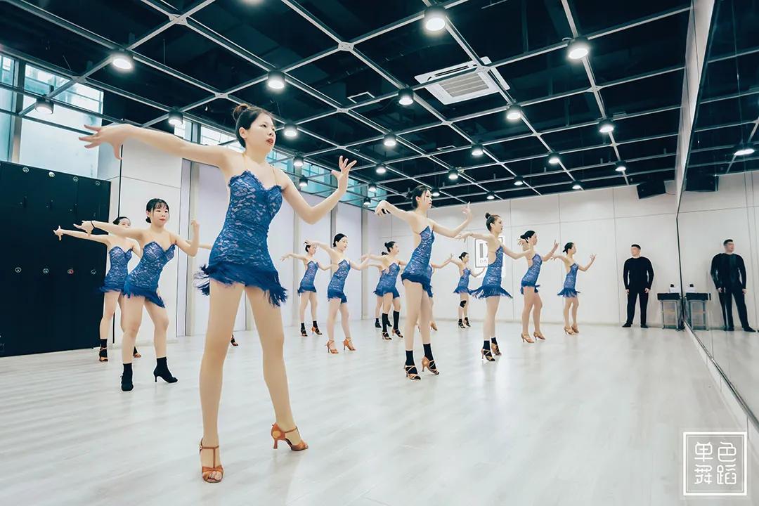 跳舞没有弹性是怎么练出来的,跳舞没有协调性该怎么办