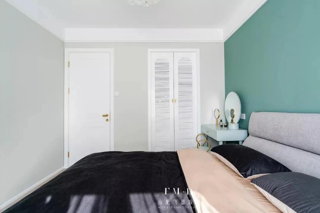 30平长方形主卧房间带衣帽间布局,衣帽间最佳布局图