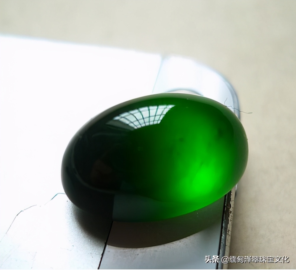 翡翠颜色的细节分类详解,翡翠帝王绿玉髓图片大全