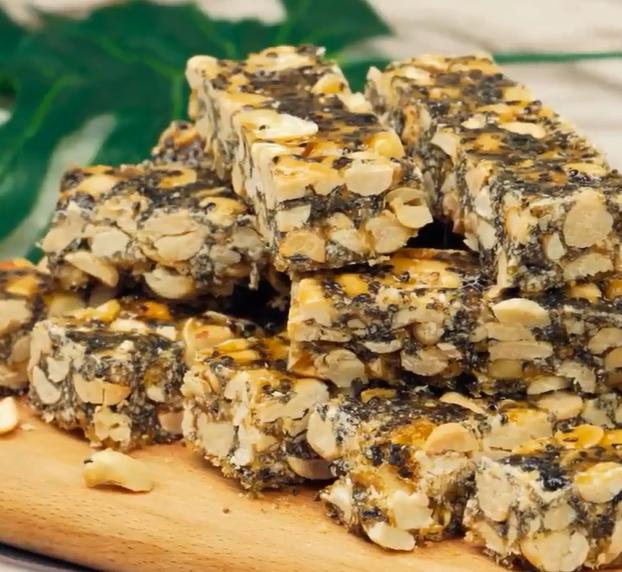 香酥花生芝麻糖的做法,花生芝麻糖不太甜的做法