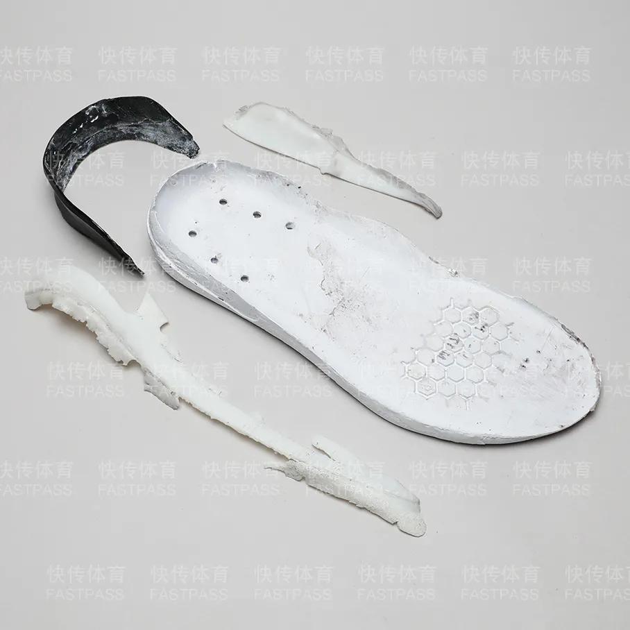 puma篮球鞋clydehardwood挤脚吗,pumaclydehardwood篮球鞋怎么样