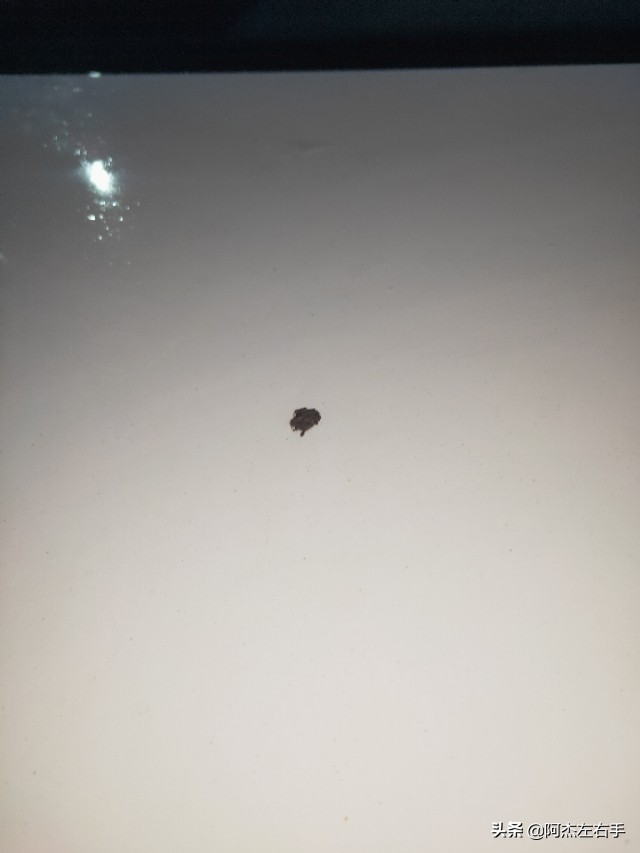 新车被擦很心疼,新车被刮了好心疼