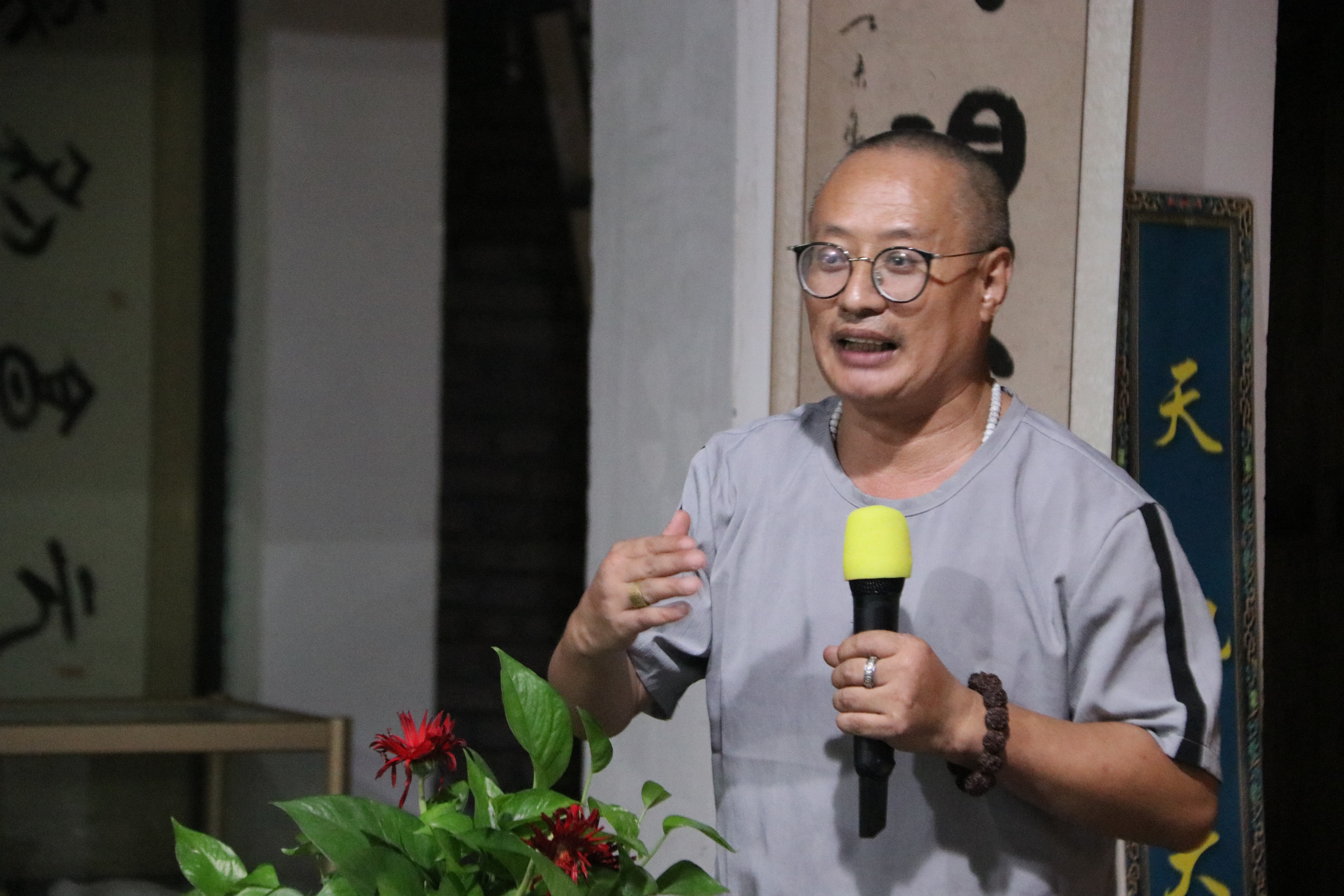 记“周元梅.水果仙子刺绣作品展”