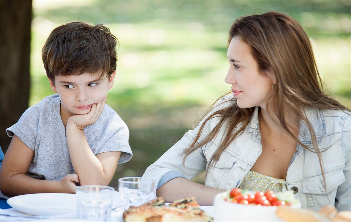 孩子挑食不爱吃菜不爱吃肉,孩子挑食爱吃肉怎么办