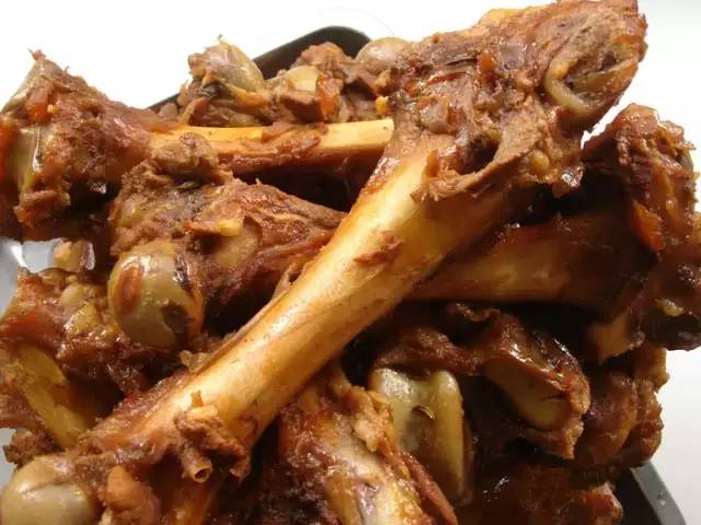 狗狗得细小一般熬过几天会好,狗狗得细小的原因有哪些