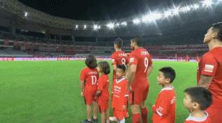 裁判帮助中国足球,中超裁判对鲁能的评价