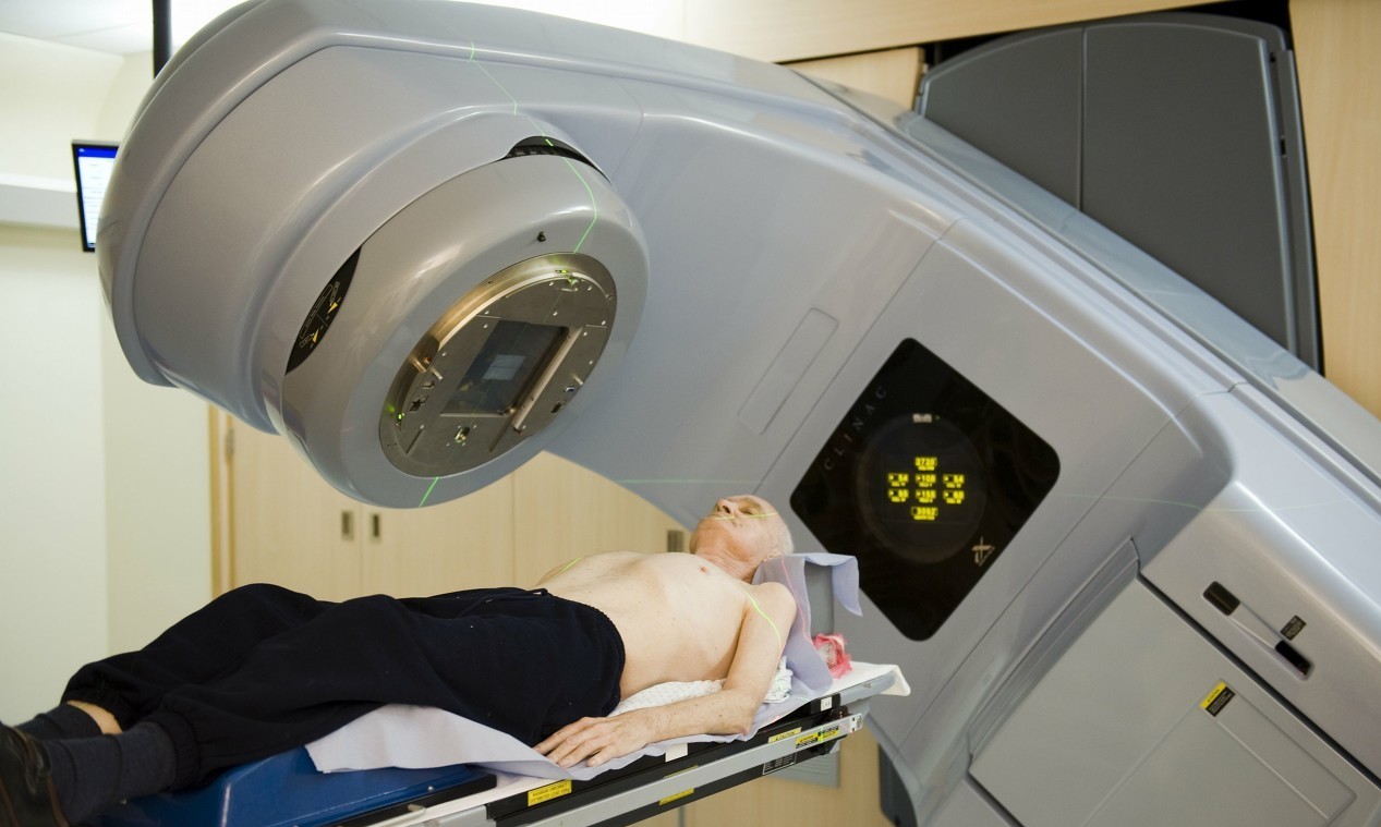 放射性肺炎的诊断与治疗进展,放射性肺炎的主要治疗措施是