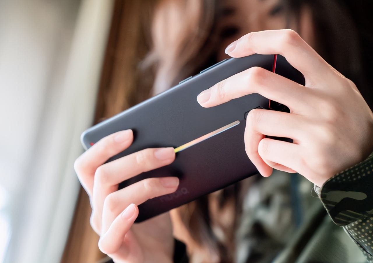 同一款手机不同网店价格差别大吗,手机专卖店和其他手机有什么区别