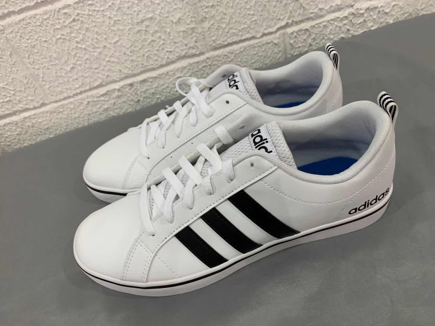 阿迪达斯neodaily3.0军绿色怎么搭配,阿迪达斯neo2019高帮鞋