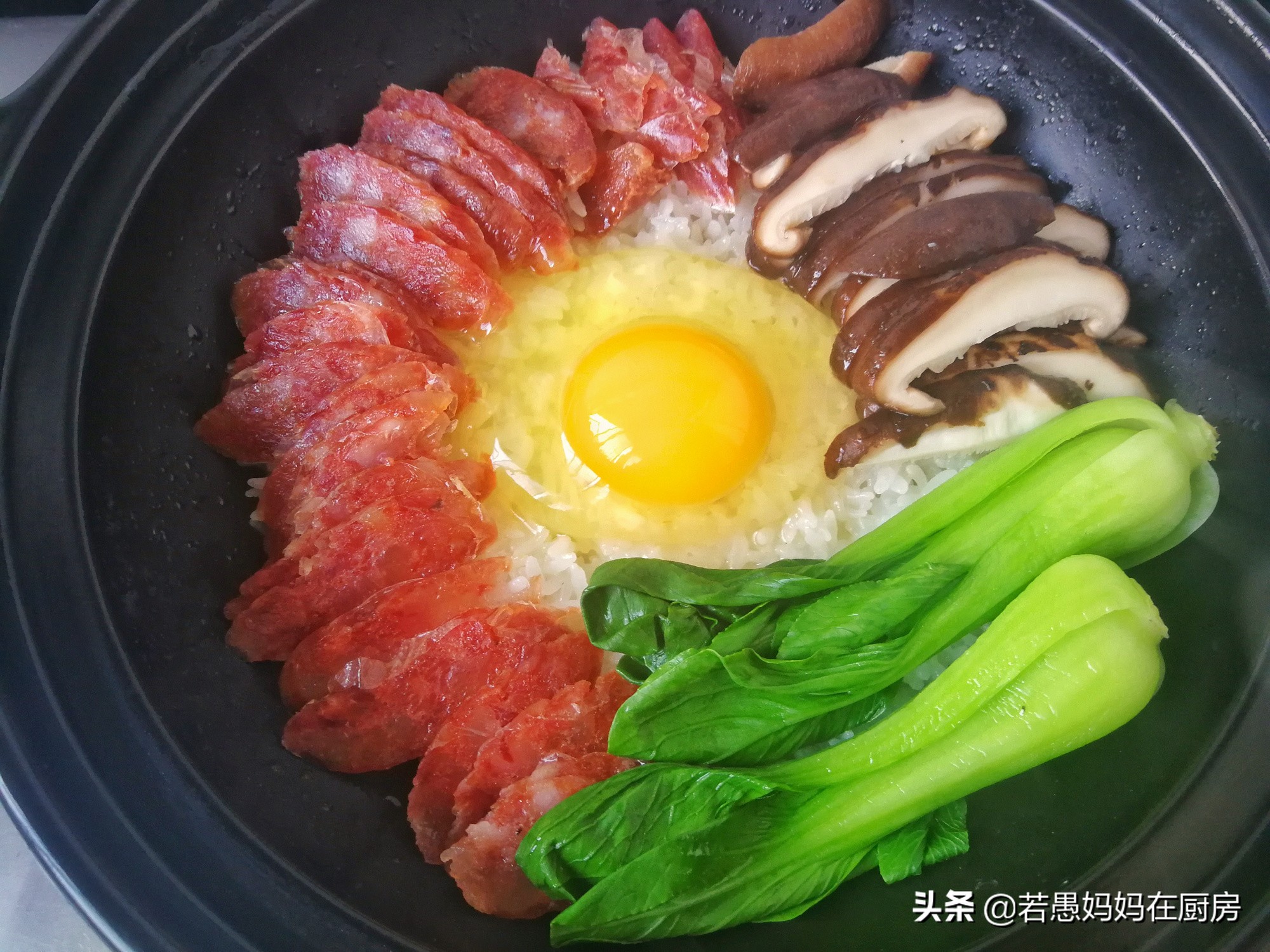 如何在家做锅巴煲仔饭,煲仔饭最快做好锅巴的方法