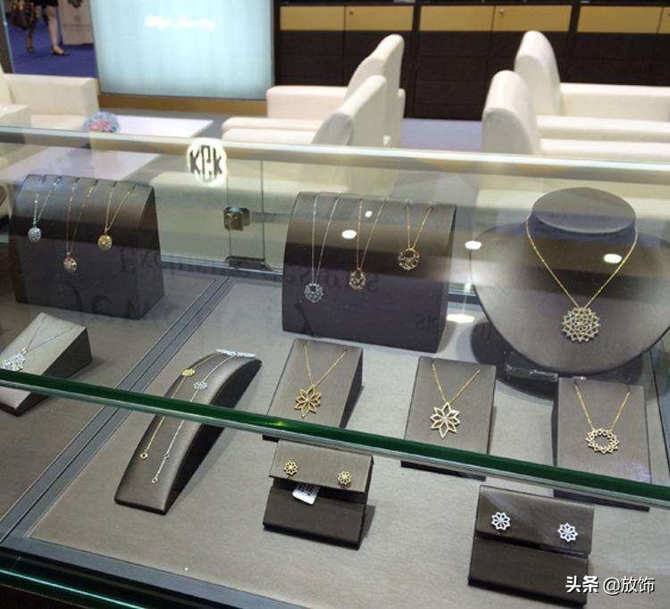 金首饰怎么分辨足金和k金,足金和黄金首饰哪个含金量高