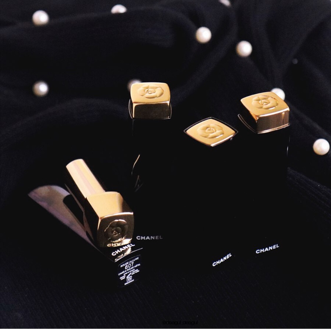 植村秀口红和兰蔻哪个更好,植村秀哪款口红好看