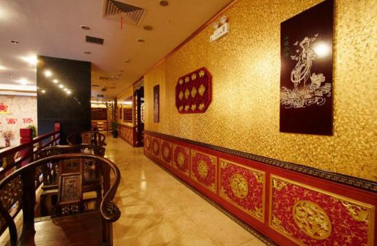 4张竹床4万元的启动资金，农村妹子从洗脚屋，到坐拥3亿身家