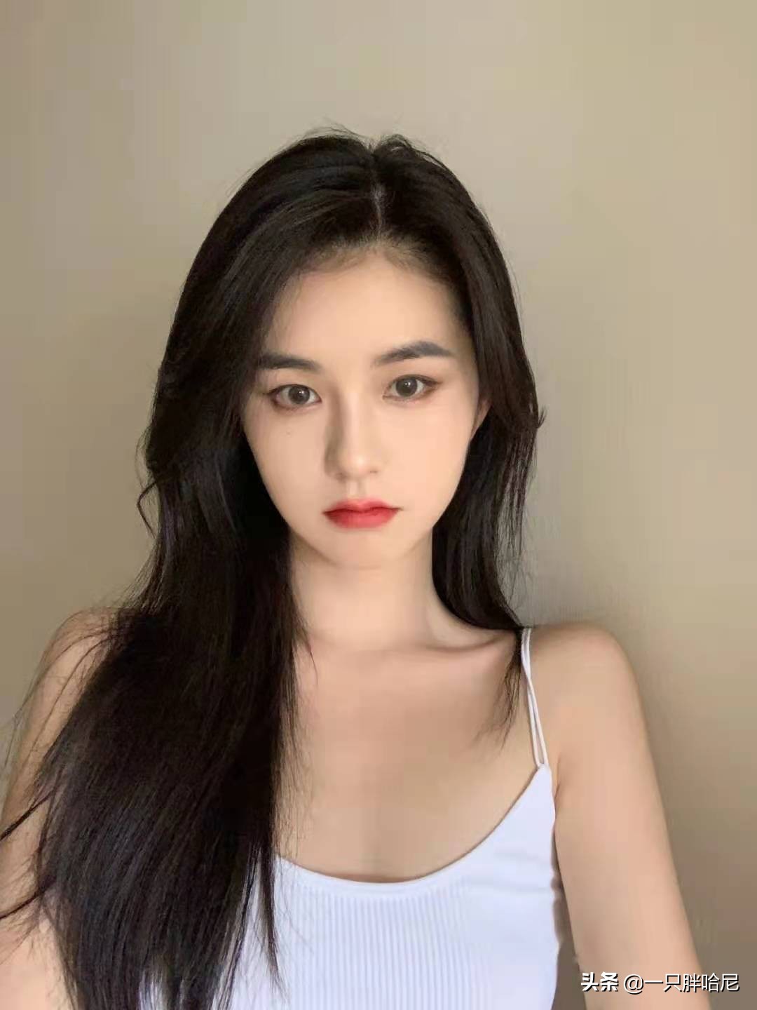 一款减龄且修颜的刘海发型,适合头大女生的发型学生党刘海