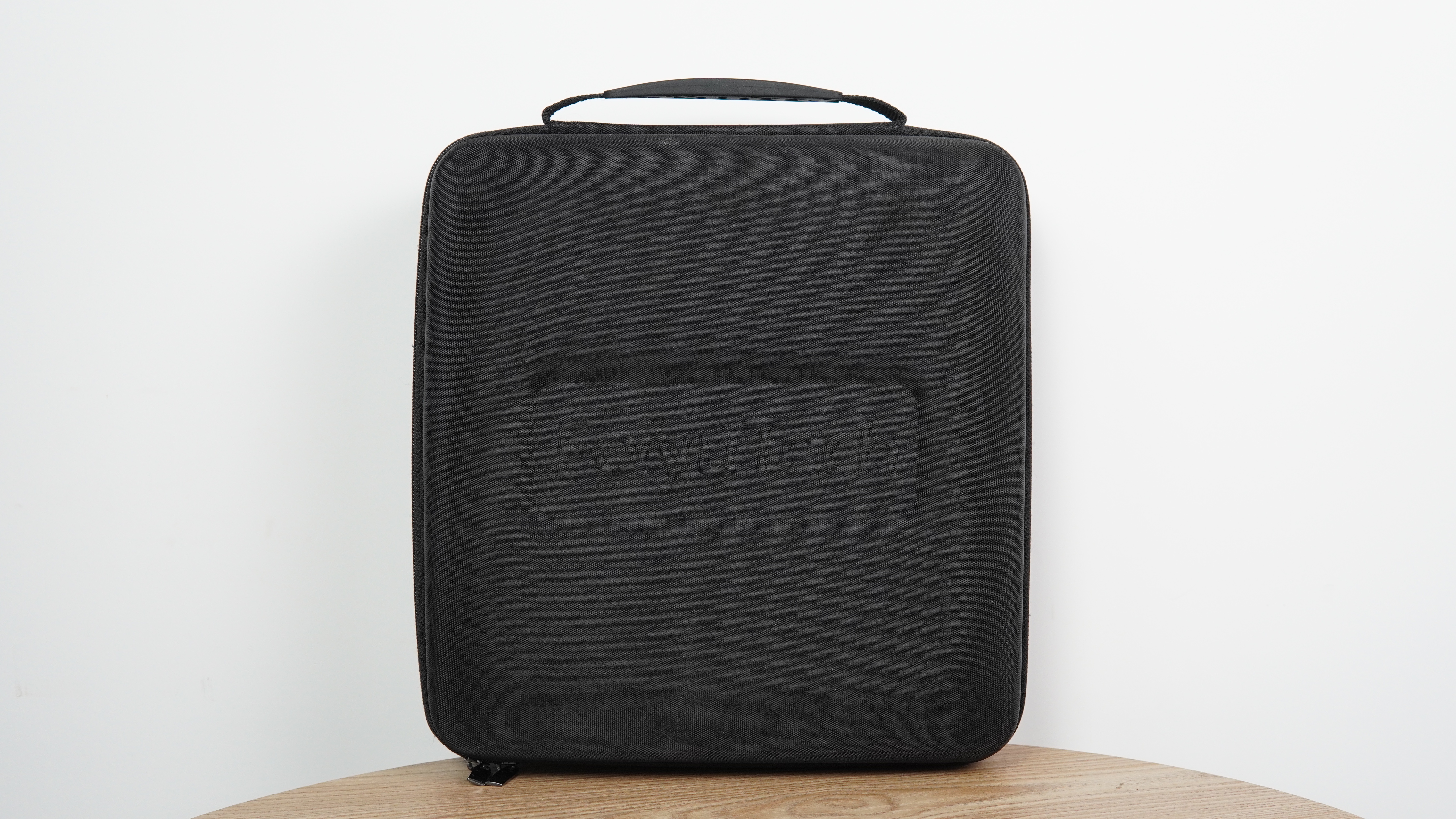 飞宇蝎子scorppro稳定器值得入手吗,飞宇scorpc稳定器和蝎子mini区别