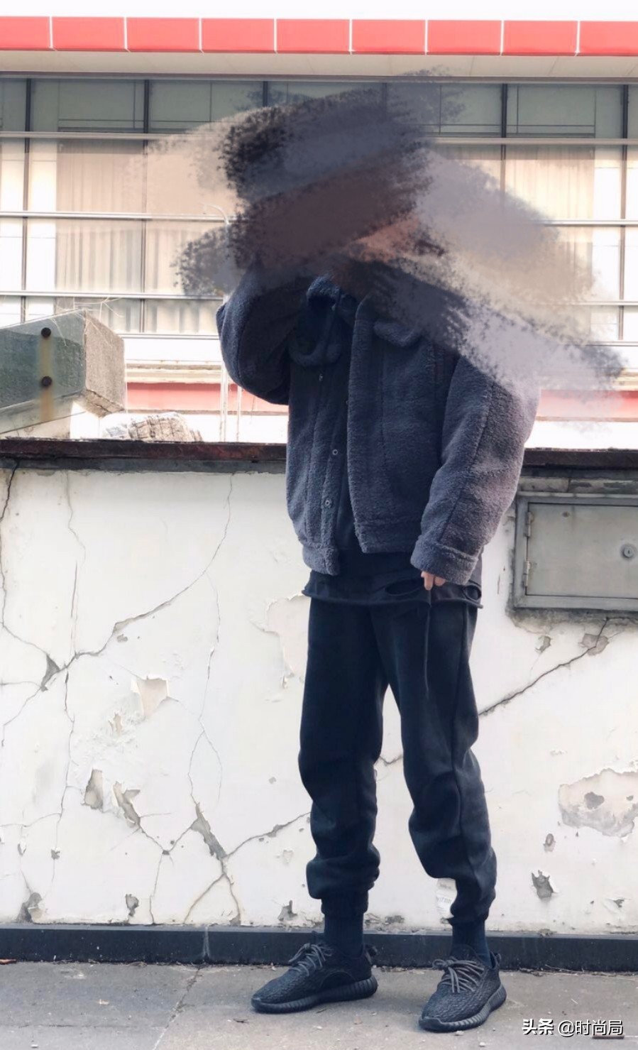 男士穿高帮鞋怎么搭配裤子,白色高帮鞋女款搭配裤子