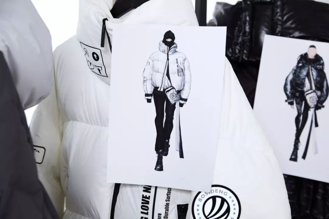 为了抢全球大咖都在翻牌的羽绒服，我差点挤晕在波司登...