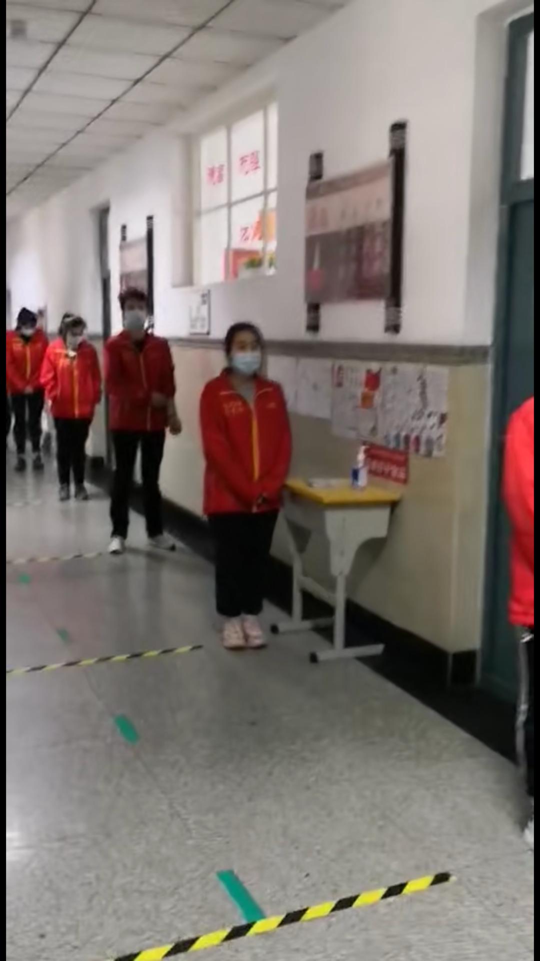 【快讯】现场直击！4.4万哈尔滨高三学生今日开始检测！去过这些地方的家长紧急自查！