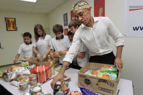 奥巴马弟弟定居中国完整版,奥巴马弟弟和他哥哥