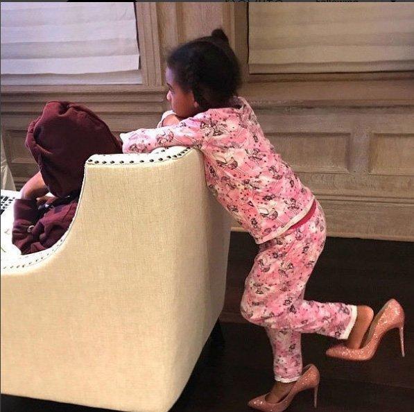 碧昂丝和女儿最新视频,碧昂丝和女儿2018格莱美