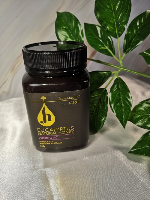 蜂蜜是每个人必须要吃的东西,蜂蜜有哪些产品