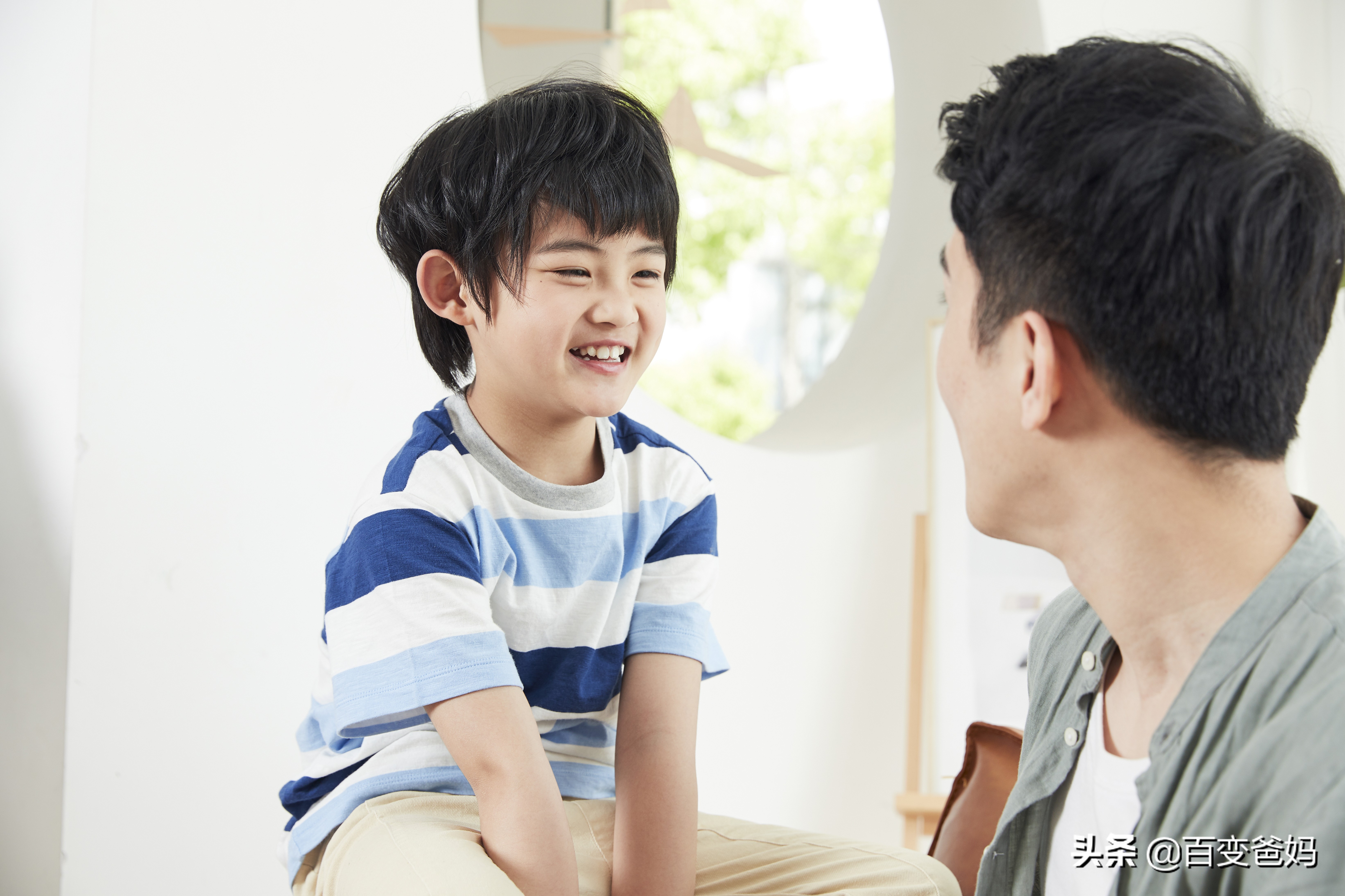 父母跟老师告状孩子该怎么办,孩子总被老师告状家长应该怎么说