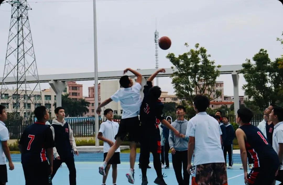 深圳中新中学校,深圳新中外国语学校