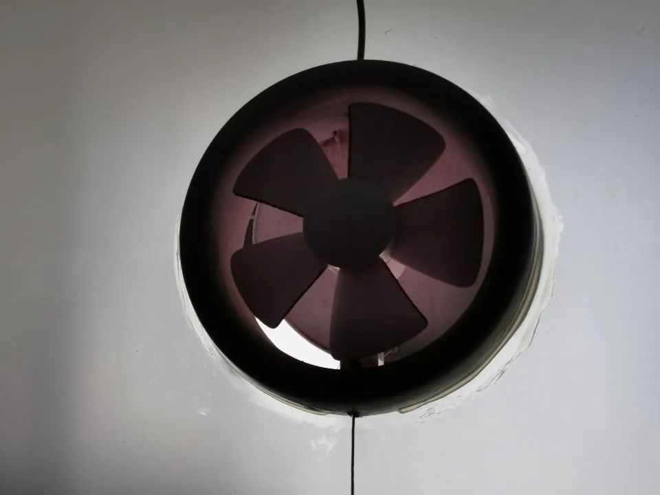 顶楼房子能买吗,顶楼复式的房子能买吗