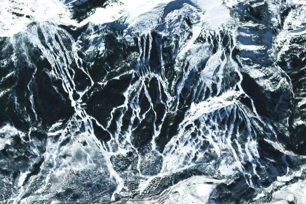 从太空看地球的一年四季真实面貌,上帝视角俯瞰我们的地球是怎样的