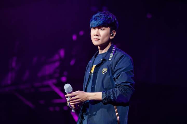 怎样运用气息唱歌好听,如何做到用气息唱歌