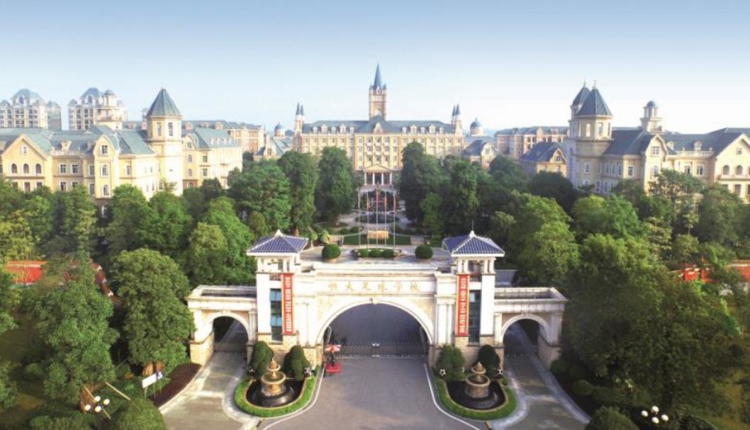 恒大足球学校目前现状,恒大足球学校有没有成人足球训练