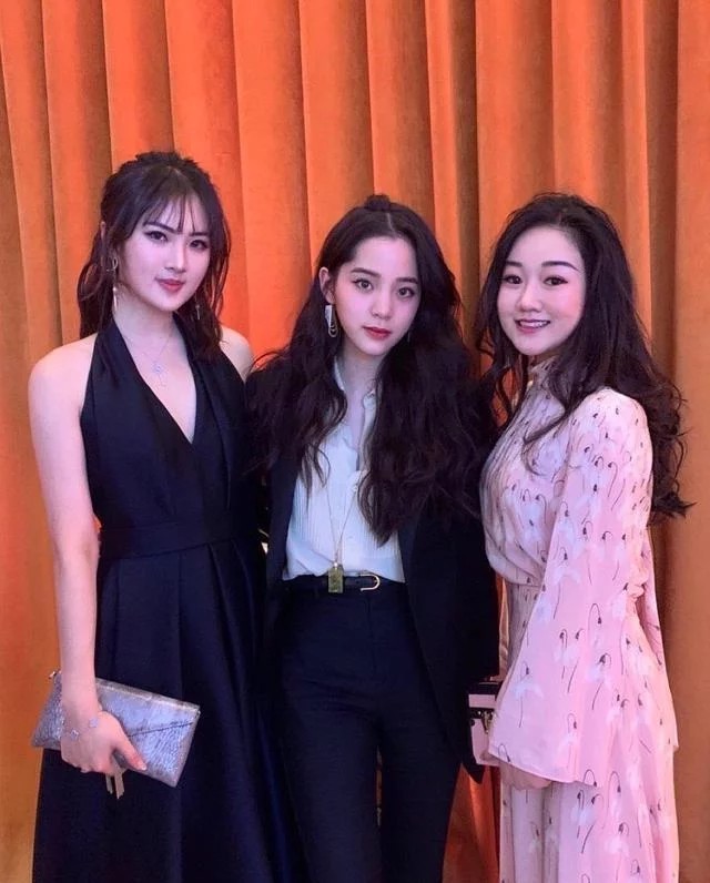 华为老总小女儿视频,华为老总女儿回国