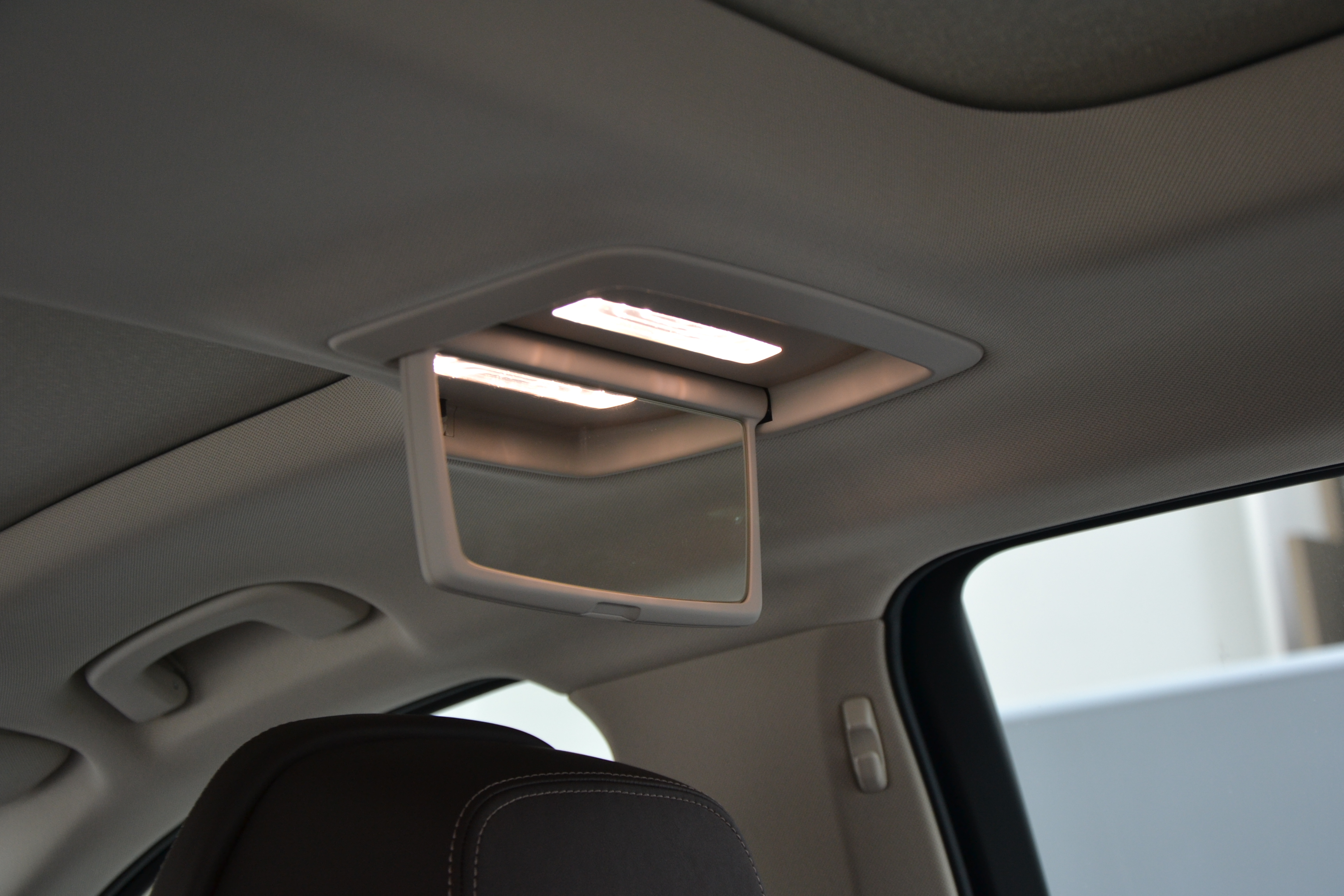 宝马530le混动可以边跑边充电吗,宝马530le新能源驾驶感受