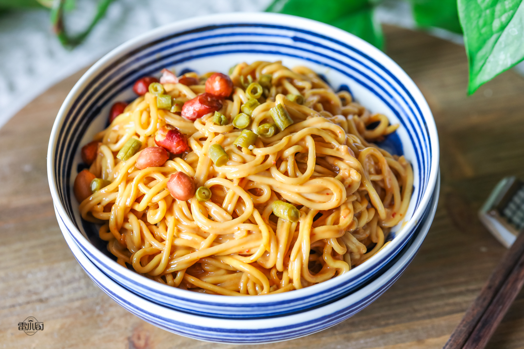 热干面怎么才能做到最好可以开店,6元一碗的热干面做法