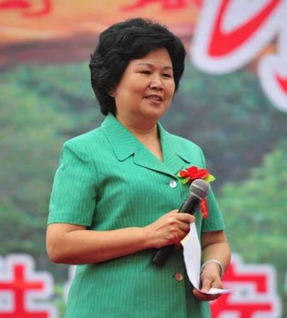 央视主持人邢质斌退休后的生活,75岁央视主持人邢质斌做了什么事