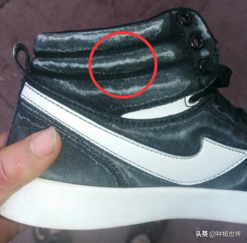 皮鞋反复起白霜怎么处理,穿皮鞋导致的老茧怎么去除