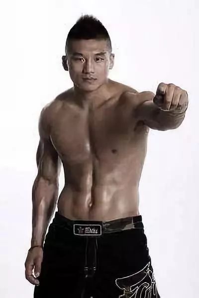 《硬核通辽》硬核人物|重型坦克—张立鹏