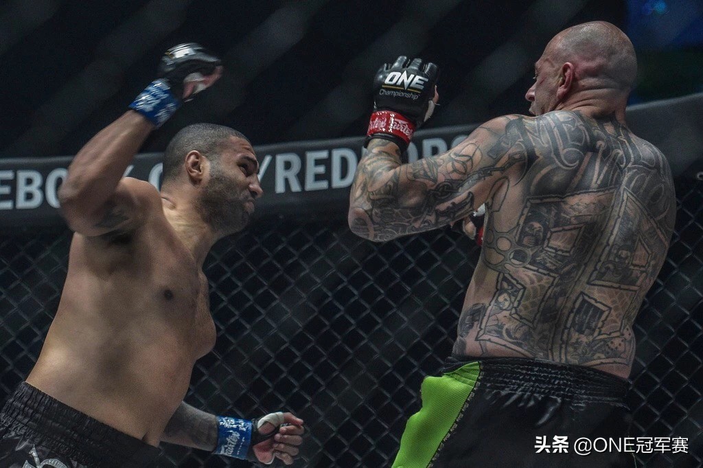 精确制导炮弹打击效果,精准制导导弹和炮射导弹