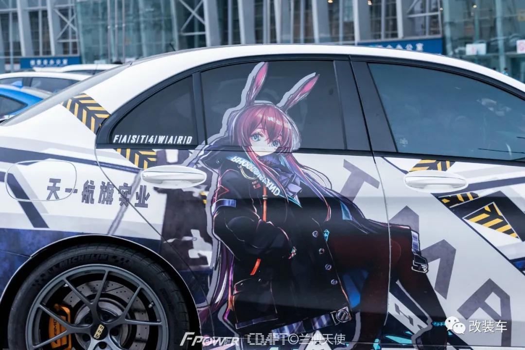 奔驰c63s四门声浪,奔驰c63暗夜特别版四门高燃视频