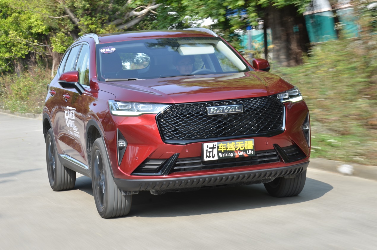 销冠再升级试驾2.0t四驱版哈弗h6,国民神车哈弗h6体验